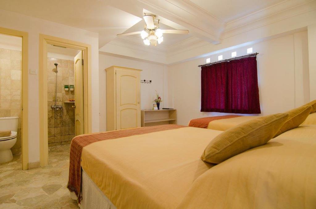 Club Bali Suites At Kota Bunga Чипанас Экстерьер фото